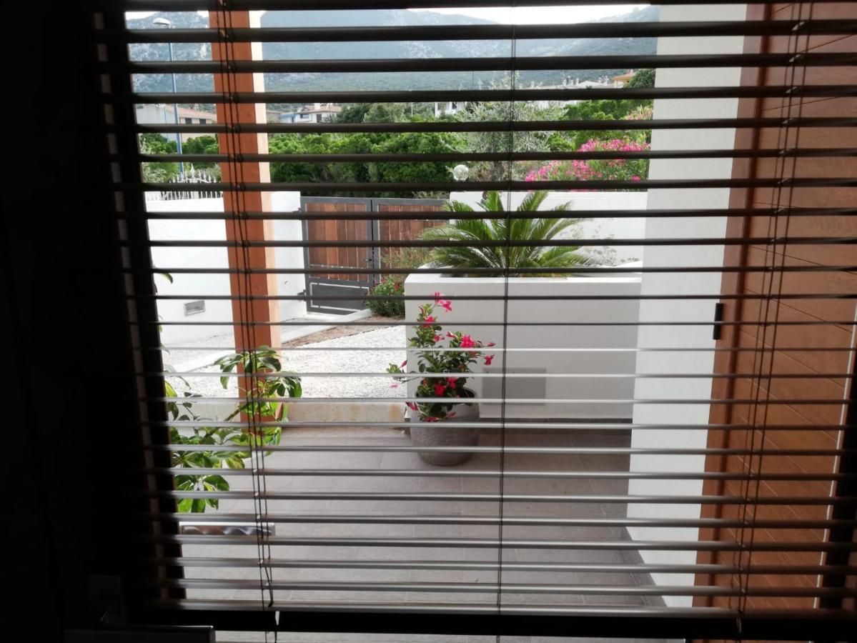 Body And Soul Apartment Cala Gonone Exterior photo
